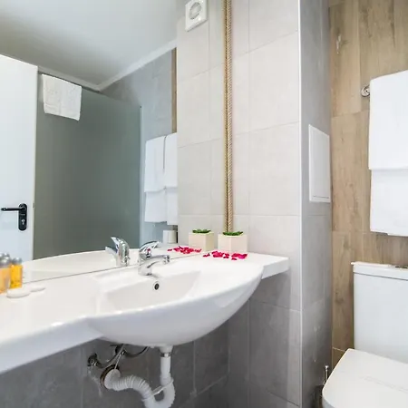 Отель Cinema 4*