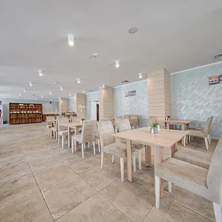 Cinema 4* Приморско