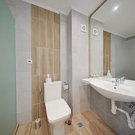 Cinema Hotel 4*